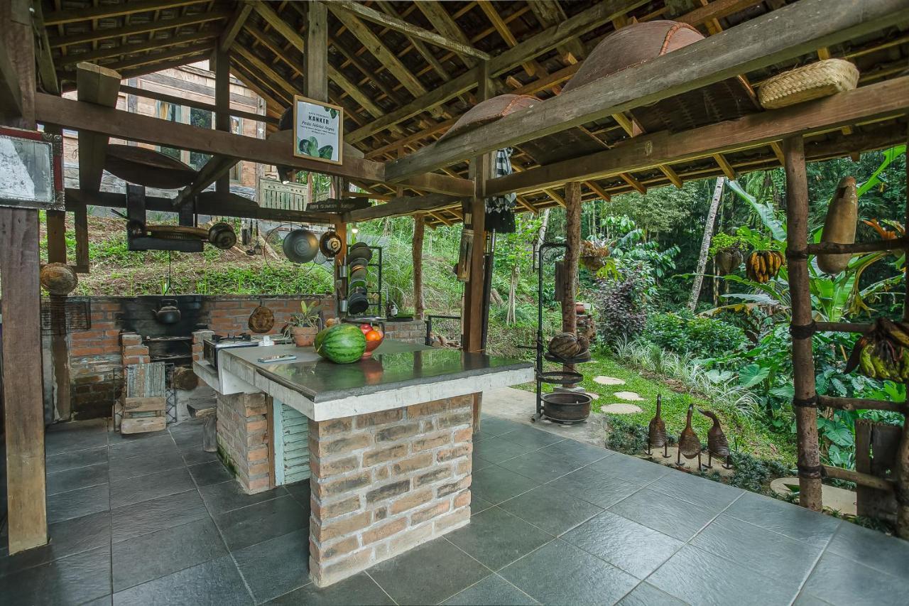 Tepi Sawah Lodge & Retreat Jatiluwih Exterior photo