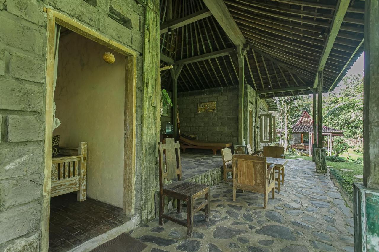 Tepi Sawah Lodge & Retreat Jatiluwih Exterior photo