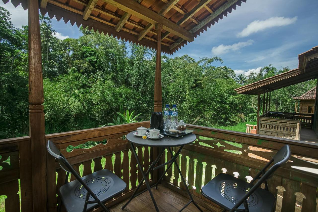 Tepi Sawah Lodge & Retreat Jatiluwih Exterior photo